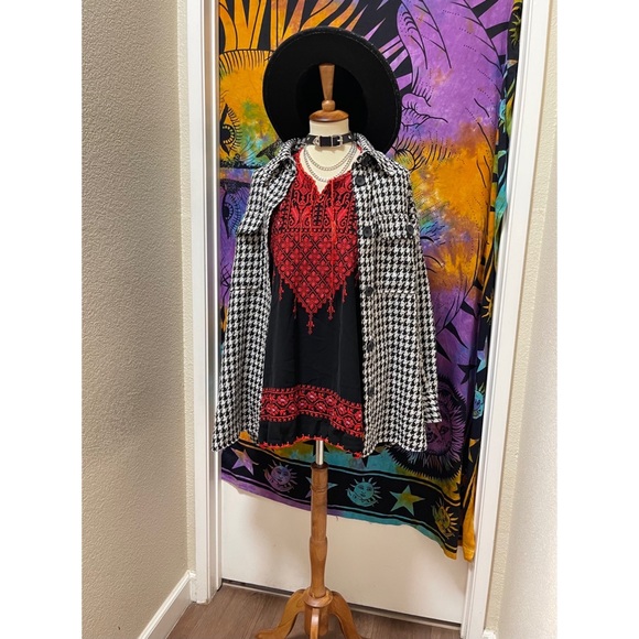 🌈 Lovely boho Jordan embroidered top - Picture 12 of 12